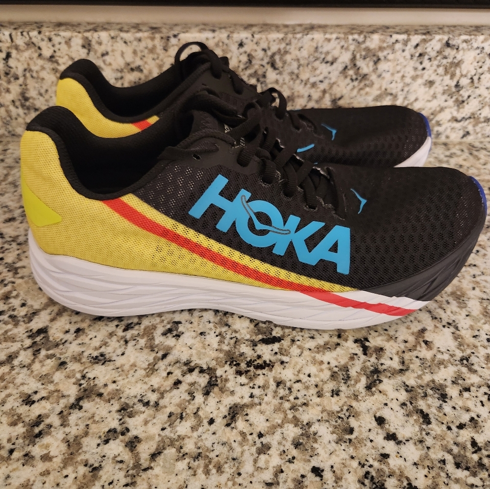 Hokas Rocket X